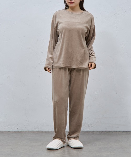 COLONY 2139(コロニートゥーワンスリーナイン)の「ベロア風パジャマ(ルームウェア/パジャマ・レディース・ブラック/モカ/グレー・FREE)」の16枚目の写真