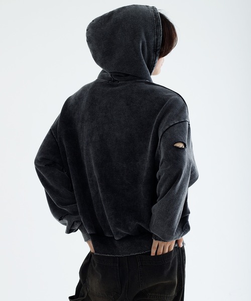 epnok（エプノック）の「【EPNK】Snow wash damage zip hoodie / スノーウォッシュダメージジップフーディー（パーカー・メンズ・ブラック・LARGE/MEDIUM/SMALL）」の4枚目の写真