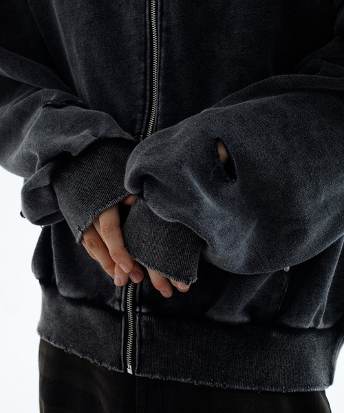 epnok（エプノック）の「【EPNK】Snow wash damage zip hoodie / スノーウォッシュダメージジップフーディー（パーカー・メンズ・ブラック・LARGE/MEDIUM/SMALL）」の13枚目の写真