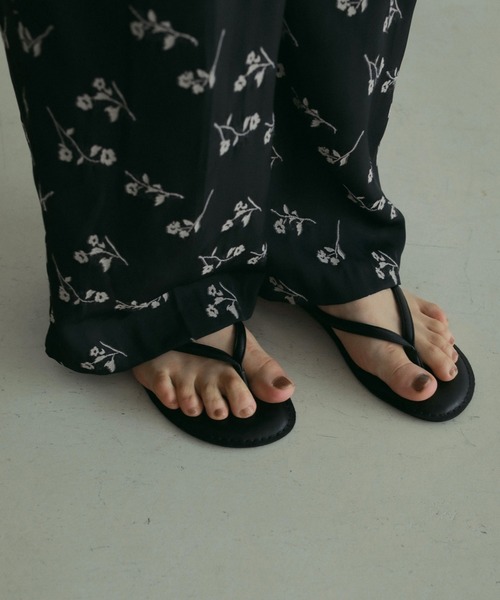 【新品】anuke Ecoleather Tong Sandals IVR anuke アンヌーク 2025SpringSummer 靴 Ecoleather Tong Sandals
