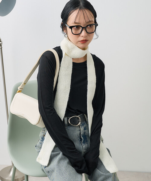 FREAK'S STORE（フリークスストア）の「【限定展開】ロングタイ スカーフ/スキニーマフラー/細マフラー（マフラー・レディース・ブラック/ホワイト・ONE SIZE）」の4枚目の写真