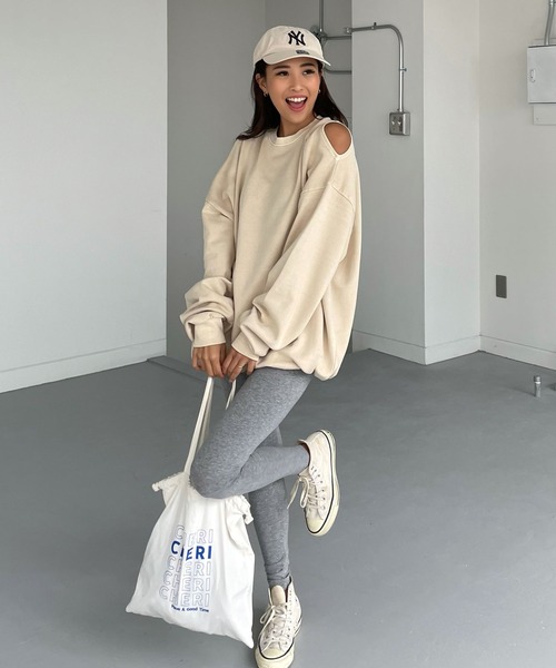 CHERI since1985（シェリ）の「ピグメント肩開きオーバーサイズ