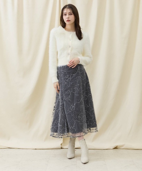 AND COUTURE(アンドクチュール)の「エンブロイダリーチュールスカート(スカート・レディース・ライトグレー/ベージュ/ブラック・SMALL/MEDIUM)」の20枚目の写真