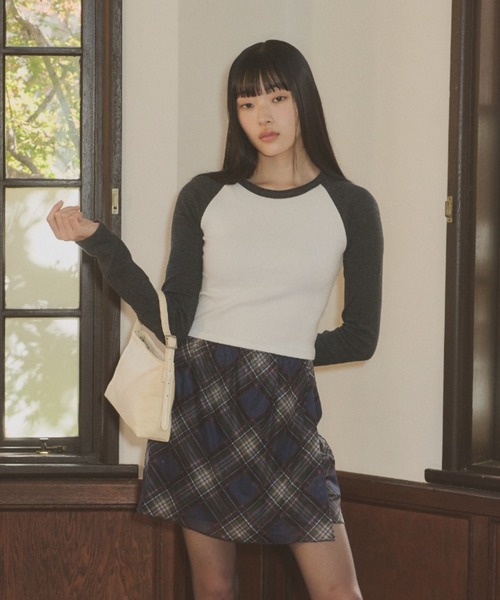 GIUNON（ジウノン）の「long sleeve raglan t / ロングスリーブラグランTシャツ（Tシャツ/カットソー・レディース・グレー/ネイビー・FREE）」の5枚目の写真