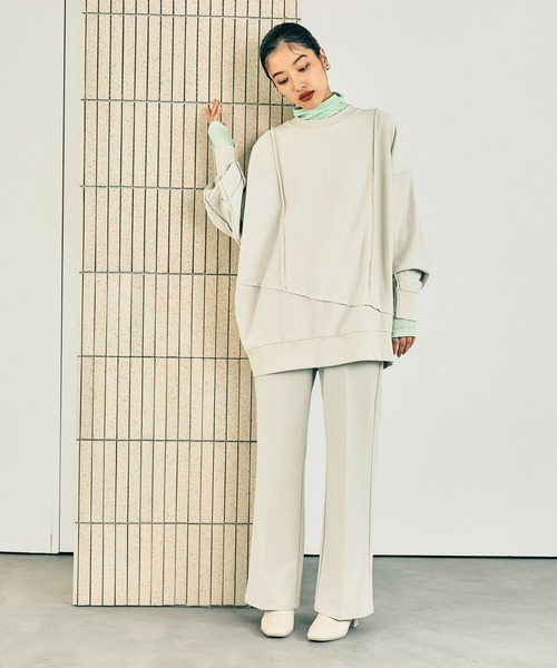 LEPSIM（レプシィム）の「アシメ切り替えプルオーバー　150585（スウェット・レディース・グレー/チャコールグレー/レッド/グレイッシュベージュ・FREE）」の9枚目の写真