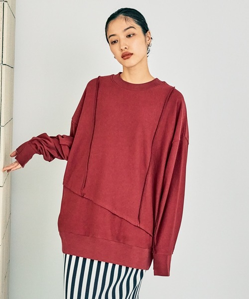 LEPSIM（レプシィム）の「アシメ切り替えプルオーバー　150585（スウェット・レディース・グレー/チャコールグレー/レッド/グレイッシュベージュ・FREE）」の22枚目の写真