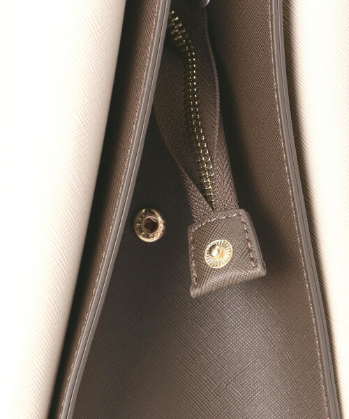 NATURAL BEAUTY BASIC（ナチュラルビューティーベーシック）の「◇トラペーズクラッシートートバッグ（トートバッグ・レディース・ブラック/ホワイト系その他・ﾌﾘ-）」の6枚目の写真