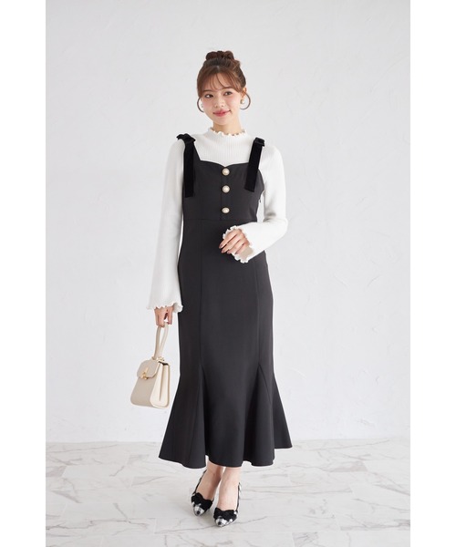 tocco closet(トッコ クローゼット)の「【ZOZO限定】肩ベロアリボンビジュー釦ジャンパースカート(ジャンパースカート・レディース・チャコールグレー/ブラック・M)」の16枚目の写真