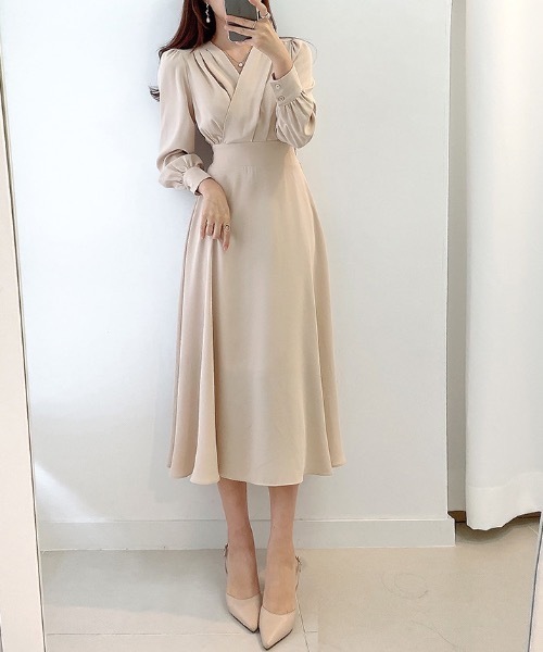 Teem Store(チームストア)の「ウエストマークカシュクール ロングドレス ワンピース 結婚式 二次会(ワンピース・レディース・アイボリー/ブラック/ブルー・S/M/L)」の6枚目の写真