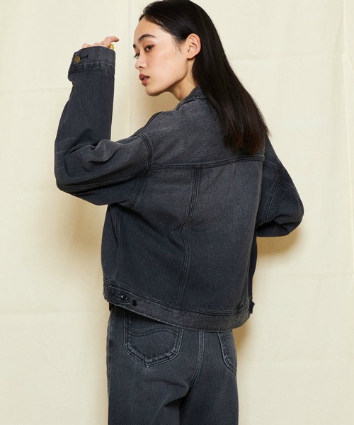 Lee（リー）の「Lee/リー【新色】STANDARD WARDROBE ライダース デニムジャケット ルーズシルエット（デニムジャケット・レディース・ライトインディゴブルー/ブラック系その他・SMALL/MEDIUM）」の10枚目の写真