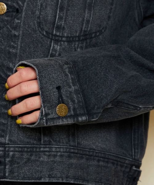 Lee（リー）の「Lee/リー【新色】STANDARD WARDROBE ライダース デニムジャケット ルーズシルエット（デニムジャケット・レディース・ライトインディゴブルー/ブラック系その他・SMALL/MEDIUM）」の14枚目の写真