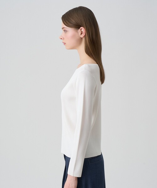 ANAYI(アナイ)の「レーヨンナイロンリブ プルオーバー(ニット/セーター・レディース・ミント/ホワイト/ブラック・38/36)」の4枚目の写真