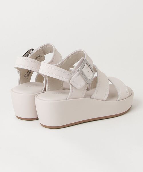 ROCKPORT（ロックポート）の「【WOMEN】ANALA／アナラ スリーバンド サンダル（サンダル・レディース・オフホワイト・24.5cm/24.0cm/23.5cm/23.0cm/25.0cm/22.5cm）」の2枚目の写真