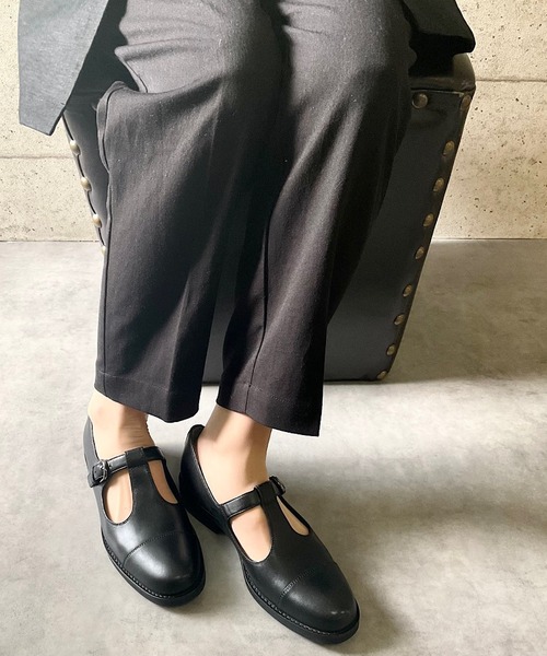 Tストラップシューズ APOM│Jeffrey Campbell OFFICIAL ONLINE STORE