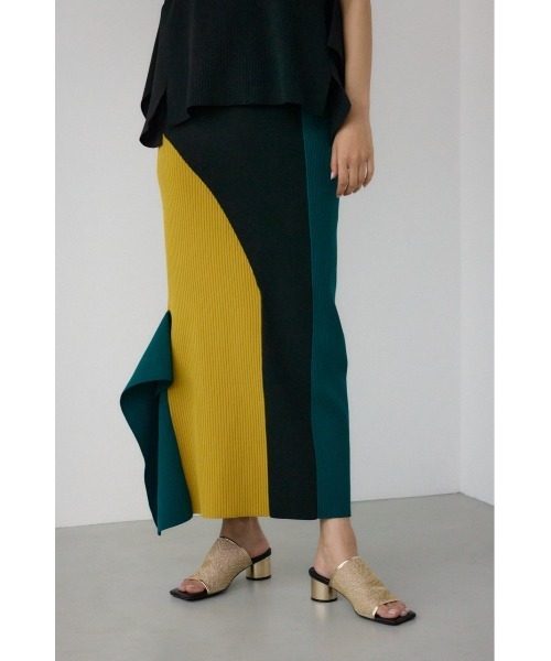 PLUS(プラス)の「【PLUS】マルチコンビアシメニットタイトスカート(スカート・レディース・ブラック系その他/グリーン系その他2・SMALL/MEDIUM)」の2枚目の写真