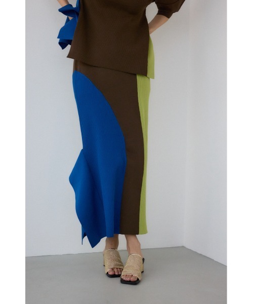 PLUS(プラス)の「【PLUS】マルチコンビアシメニットタイトスカート(スカート・レディース・ブラック系その他/グリーン系その他2・SMALL/MEDIUM)」の1枚目の写真