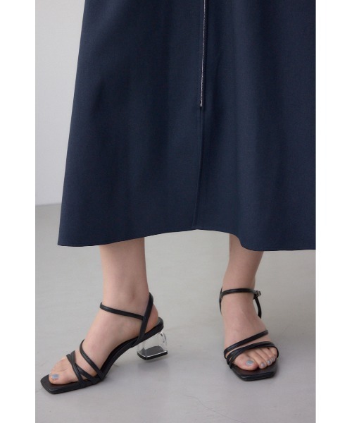 AZUL by moussy（アズールバイマウジー）の「【身長/骨格別着用画像あり】ウエストタック切り替えフレアワンピース　秋服　冬服　春服　シャツワンピース　長袖（ワンピース・レディース・ネイビー/ライトベージュ・SMALL/MEDIUM）」の5枚目の写真