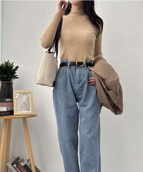 maison de LATIR(メゾンドラティール)の「10color/着回し抜群。春服。人気継続中!大人かわいいシンプルハイネックニット(ニット/セーター・レディース・ブラック/クリーム/グレー/ブルー/ホワイト/グリーン/レッド/ベージュ/オレンジ/イエロー・ONE SIZE)」の19枚目の写真