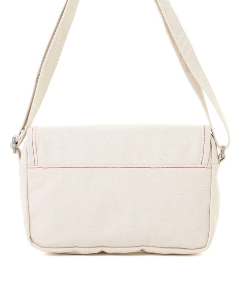 Manhattan Portage（マンハッタンポーテージ）の「FAR ROCKAWAY BAG CANVAS LITE 25（ショルダーバッグ・レディース・ナチュラル/ダークネイビー・X-SMALL）」の8枚目の写真