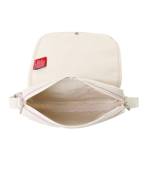 Manhattan Portage（マンハッタンポーテージ）の「FAR ROCKAWAY BAG CANVAS LITE 25（ショルダーバッグ・レディース・ナチュラル/ダークネイビー・X-SMALL）」の6枚目の写真