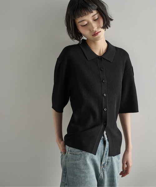 THE YOn（ザヨン）の「タックハーフスリーブポロサマーリブニットカーディガン（カーディガン/ボレロ・レディース・クリーム/ブラック/サックスブルー/バーガンディー・FREE）」の19枚目の写真