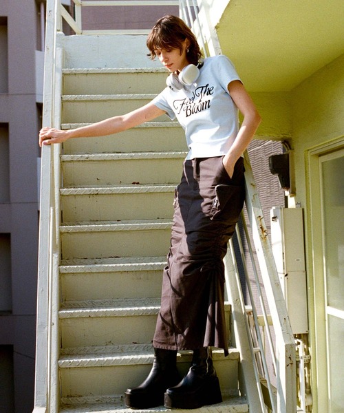 ENVYM（アンビー）の「【Aimi×ENVYM】ビッグポケットロングスカート（スカート・レディース・グレー/ブラック/カーキ・FREE）」の7枚目の写真