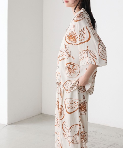 AMERIA ANDERSON(アメリアアンダーソン)の「【AMERIA ANDERSON】rayon pattern set-up /フルーツ柄 半袖シャツ&ロングパンツ セットアップ(ルームウェア/パジャマ・レディース・グリーン/オレンジ・L/M)」の14枚目の写真