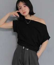 【cheriella】サイドギャザーオフショルトップス SIDE GATHER OFF-SHOULDER TOPS