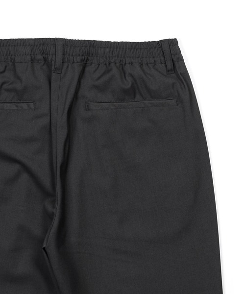 The DUFFER of ST.GEORGE（ザダファーオブセントジョージ）の「WOOL LIKE EASY SLACKS：ウエストゴム ウールライク イージースラックス（スラックス・メンズ・チャコールグレー/ブラック・SMALL/MEDIUM/LARGE/X-LARGE）」の14枚目の写真