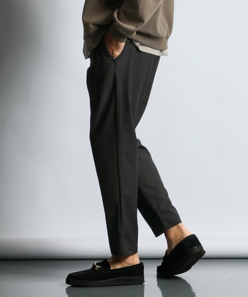 The DUFFER of ST.GEORGE（ザダファーオブセントジョージ）の「WOOL LIKE EASY SLACKS：ウエストゴム ウールライク イージースラックス（スラックス・メンズ・チャコールグレー/ブラック・SMALL/MEDIUM/LARGE/X-LARGE）」の7枚目の写真