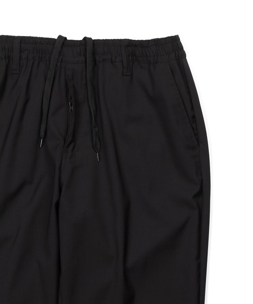 The DUFFER of ST.GEORGE（ザダファーオブセントジョージ）の「WOOL LIKE EASY SLACKS：ウエストゴム ウールライク イージースラックス（スラックス・メンズ・チャコールグレー/ブラック・SMALL/MEDIUM/LARGE/X-LARGE）」の11枚目の写真
