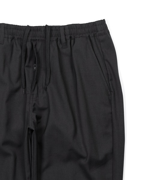 The DUFFER of ST.GEORGE（ザダファーオブセントジョージ）の「WOOL LIKE EASY SLACKS：ウエストゴム ウールライク イージースラックス（スラックス・メンズ・チャコールグレー/ブラック・SMALL/MEDIUM/LARGE/X-LARGE）」の12枚目の写真