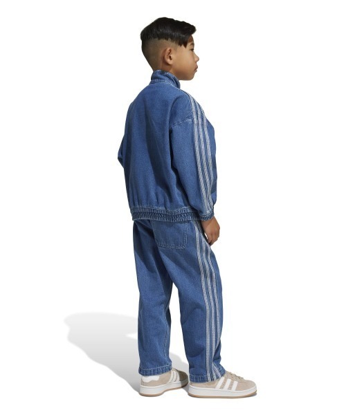 adidas(アディダス)の「adidas Originals DENIM SET(アディダス オリジナルス デニムセット)(セットアップ・キッズ・ネイビー系・100)」の5枚目の写真