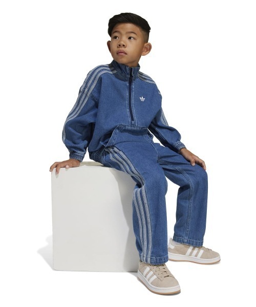 adidas(アディダス)の「adidas Originals DENIM SET(アディダス オリジナルス デニムセット)(セットアップ・キッズ・ネイビー系・100)」の6枚目の写真