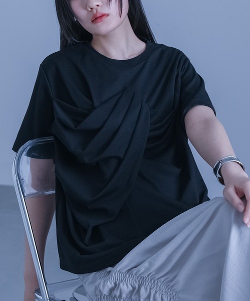 kOhAKU（コハク）の「【機能素材】『フロントドレープカットソー』（Tシャツ/カットソー・レディース・ブラック/ブルー・1/2）」の11枚目の写真