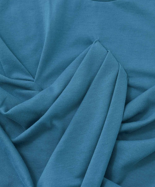 kOhAKU（コハク）の「【機能素材】『フロントドレープカットソー』（Tシャツ/カットソー・レディース・ブラック/ブルー・1/2）」の21枚目の写真