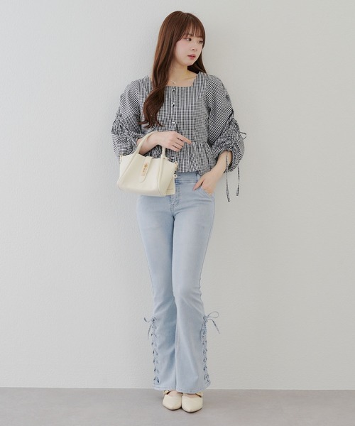 Another Branch olive des olive（アナザーブランチオリーブデオリーブ）の「サイドレースUPセミフレアデニム（デニムパンツ・レディース・ブラック系その他/ブラック/ブルー系その他/その他・MEDIUM/SMALL）」の13枚目の写真