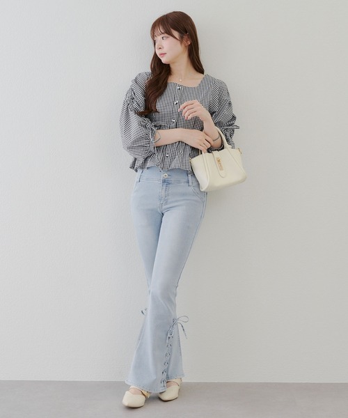Another Branch olive des olive（アナザーブランチオリーブデオリーブ）の「サイドレースUPセミフレアデニム（デニムパンツ・レディース・ブラック系その他/ブラック/ブルー系その他/その他・MEDIUM/SMALL）」の17枚目の写真
