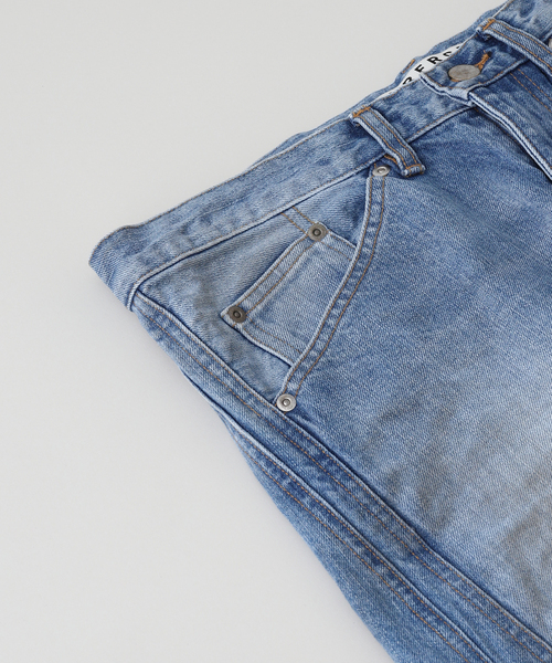NVRFRGT(ネヴァーフォーゲット)の「NVRFRGT / ネヴァーフォーゲット 3D TWISTED JEANS 2.0(デニムパンツ・メンズ・ブルー系その他・2/1)」の3枚目の写真
