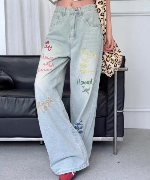 AsRiRe（アスリレイ）の「パール刺繍ワイドジーンズ（デニムパンツ・レディース・サックスブルー・S/M/L）」の12枚目の写真