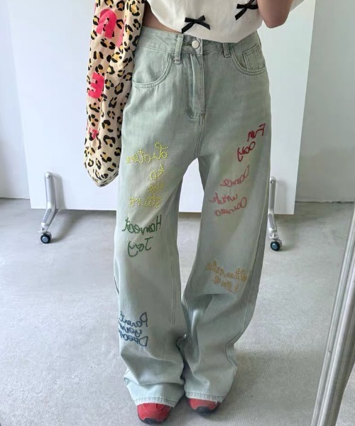 AsRiRe（アスリレイ）の「パール刺繍ワイドジーンズ（デニムパンツ・レディース・サックスブルー・S/M/L）」の10枚目の写真