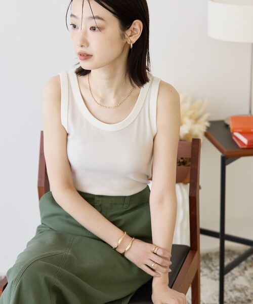 AMERICAN HOLIC(アメリカンホリック)の「バイカラーテレコタンクトップ(タンクトップ・レディース・アイボリー/チャコールグレー/ライトベージュ/ネイビー・M/L)」の3枚目の写真