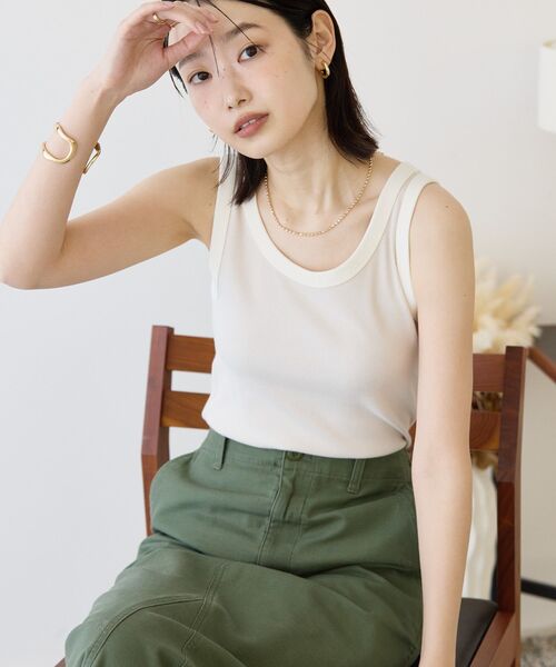 AMERICAN HOLIC(アメリカンホリック)の「バイカラーテレコタンクトップ(タンクトップ・レディース・アイボリー/チャコールグレー/ライトベージュ/ネイビー・M/L)」の6枚目の写真