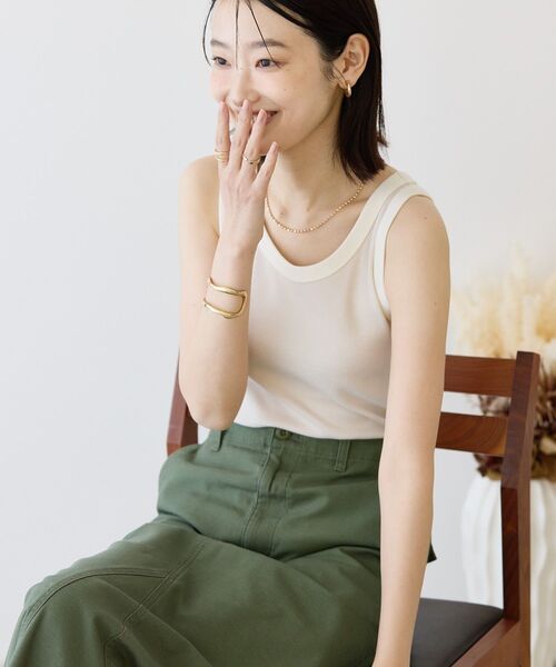 AMERICAN HOLIC(アメリカンホリック)の「バイカラーテレコタンクトップ(タンクトップ・レディース・アイボリー/チャコールグレー/ライトベージュ/ネイビー・M/L)」の7枚目の写真