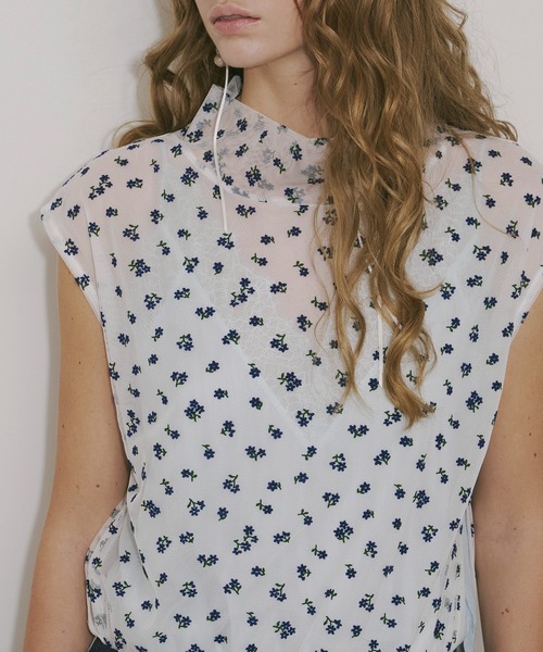 J1U by LA BELLE ETUDE(ジユウバイラベルエチュード)の「フラワーチュールワイドハイネックTOPS(Tシャツ/カットソー・レディース・その他・FREE)」の6枚目の写真