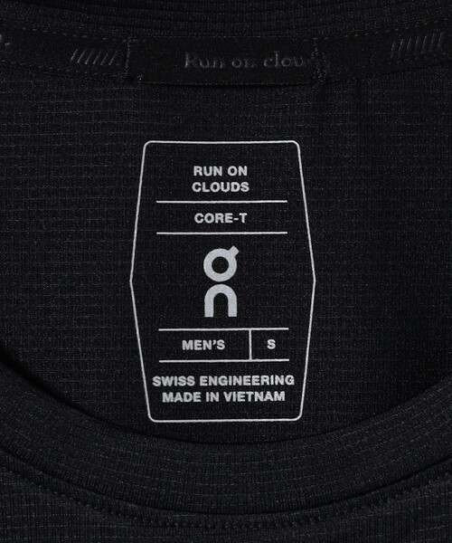 On(オン)の「<On>CORE Tシャツ(Tシャツ/カットソー・メンズ・ブラック/ホワイト・S/XS/M)」の13枚目の写真