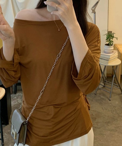 Per sist ence(パーシエンス)の「ウエストリボンオフショルトップス(Tシャツ/カットソー・レディース・アイボリー/ブラック/グレー/ネイビー/ブラウン・MEDIUM/LARGE)」の18枚目の写真