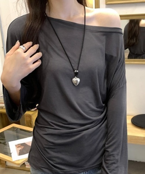Per sist ence(パーシエンス)の「ウエストリボンオフショルトップス(Tシャツ/カットソー・レディース・アイボリー/ブラック/グレー/ネイビー/ブラウン・MEDIUM/LARGE)」の13枚目の写真