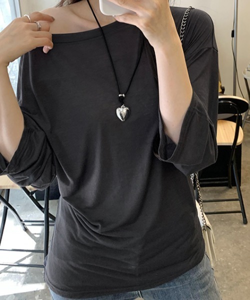 Per sist ence(パーシエンス)の「ウエストリボンオフショルトップス(Tシャツ/カットソー・レディース・アイボリー/ブラック/グレー/ネイビー/ブラウン・MEDIUM/LARGE)」の14枚目の写真