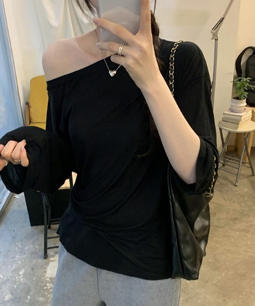 Per sist ence(パーシエンス)の「ウエストリボンオフショルトップス(Tシャツ/カットソー・レディース・アイボリー/ブラック/グレー/ネイビー/ブラウン・MEDIUM/LARGE)」の8枚目の写真